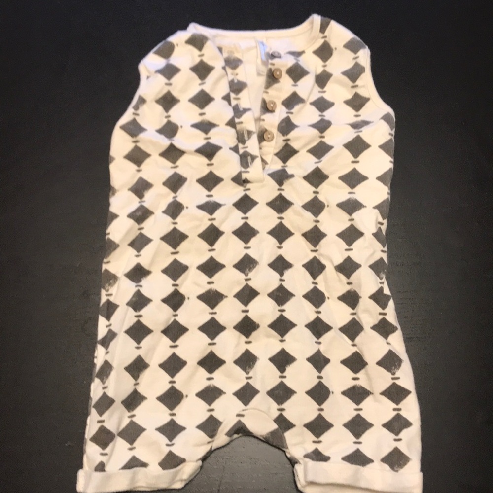Rylee & Cru 12-18 month shorts romper